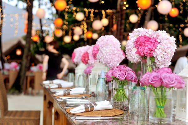 Combien coûte une décoration florale pour votre mariage ? Décryptage des tarifs